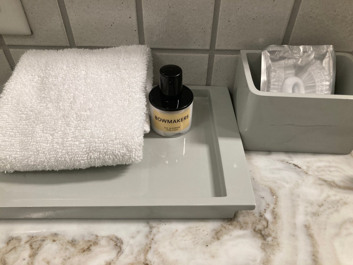 Thompson Washington DC junior suite bathroom lotion and wash cloths