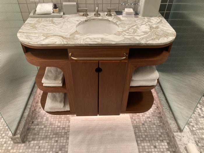 Thompson Washington DC junior suite bathroom Thompson Washington DC junior suite bathroom