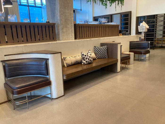 Thompson Washington DC lobby benches Thompson Washington DC lobby benches