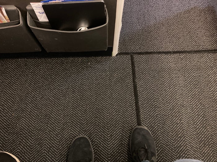 United Boeing 777 200 foot space at bulk head in row 41