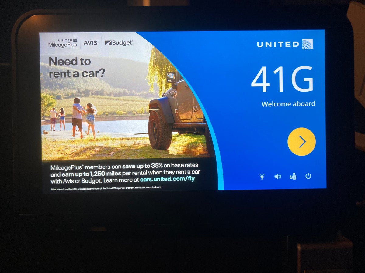 United Boeing 777 200 personal entertainment system welcome screen