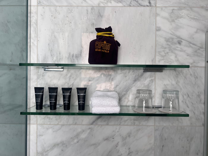 Hyatt Dream Midtown room bathroom shelf