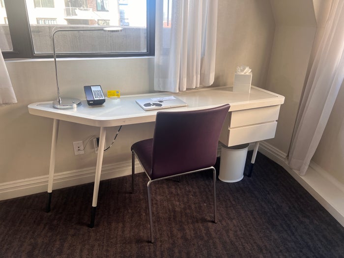 Hyatt Dream Midtown room work station desk
