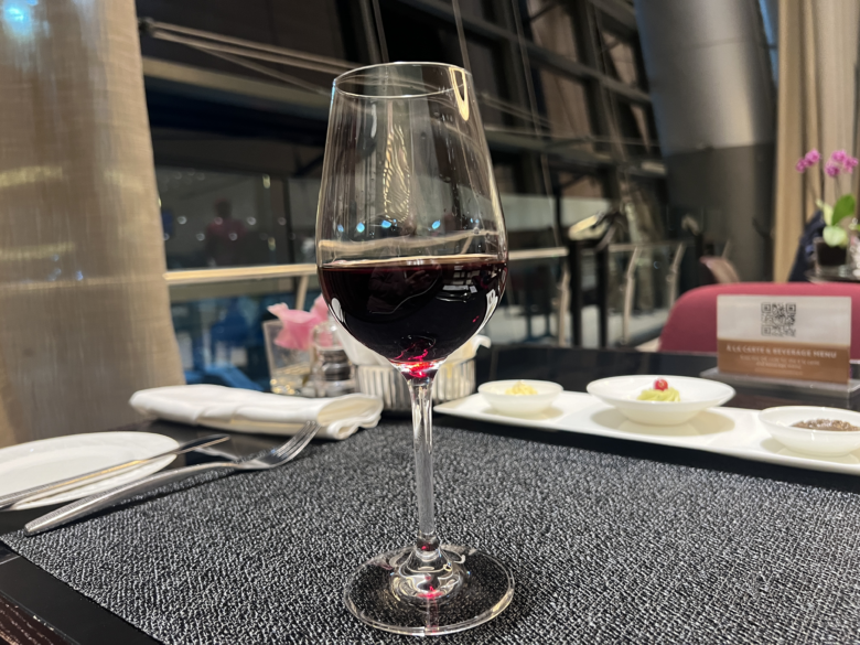 Al Safwa Lounge Wine Glass