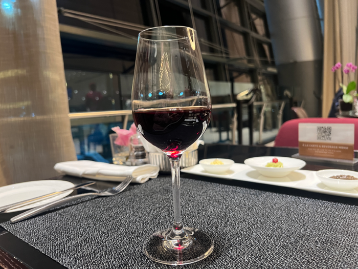 Al Safwa Lounge Wine Glass Al Safwa Lounge Wine Glass