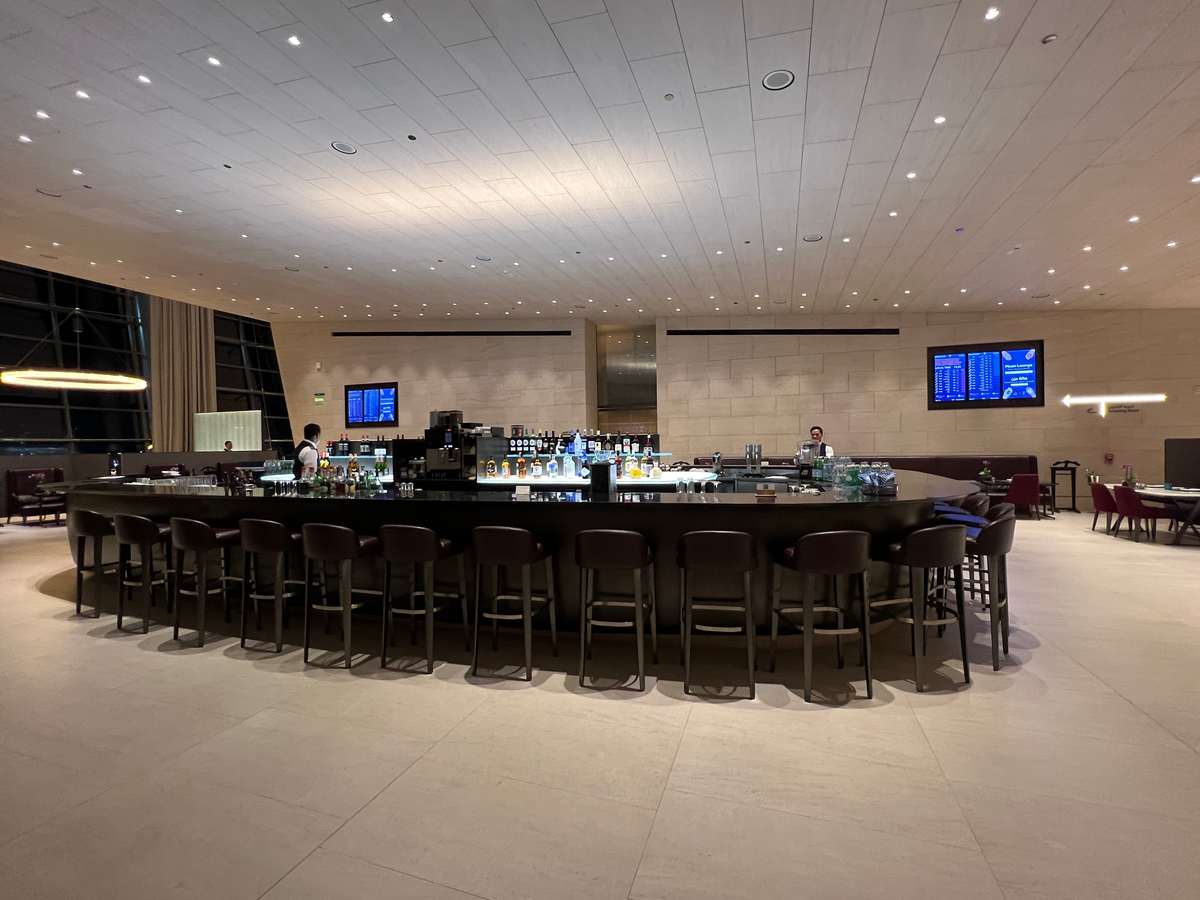 Al Safwa Lounge Dining Room bar