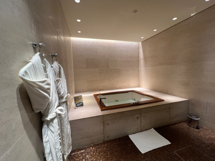 Al Safwa Lounge Spa Jacuzzi tub robe Al Safwa Lounge Spa Jacuzzi tub robe