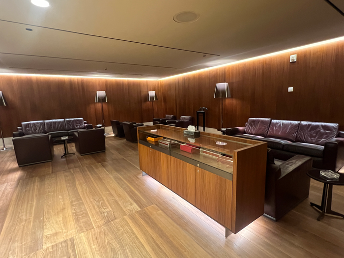 Al Safwa Lounge Smoking Room Inside Al Safwa Lounge Smoking Room Inside