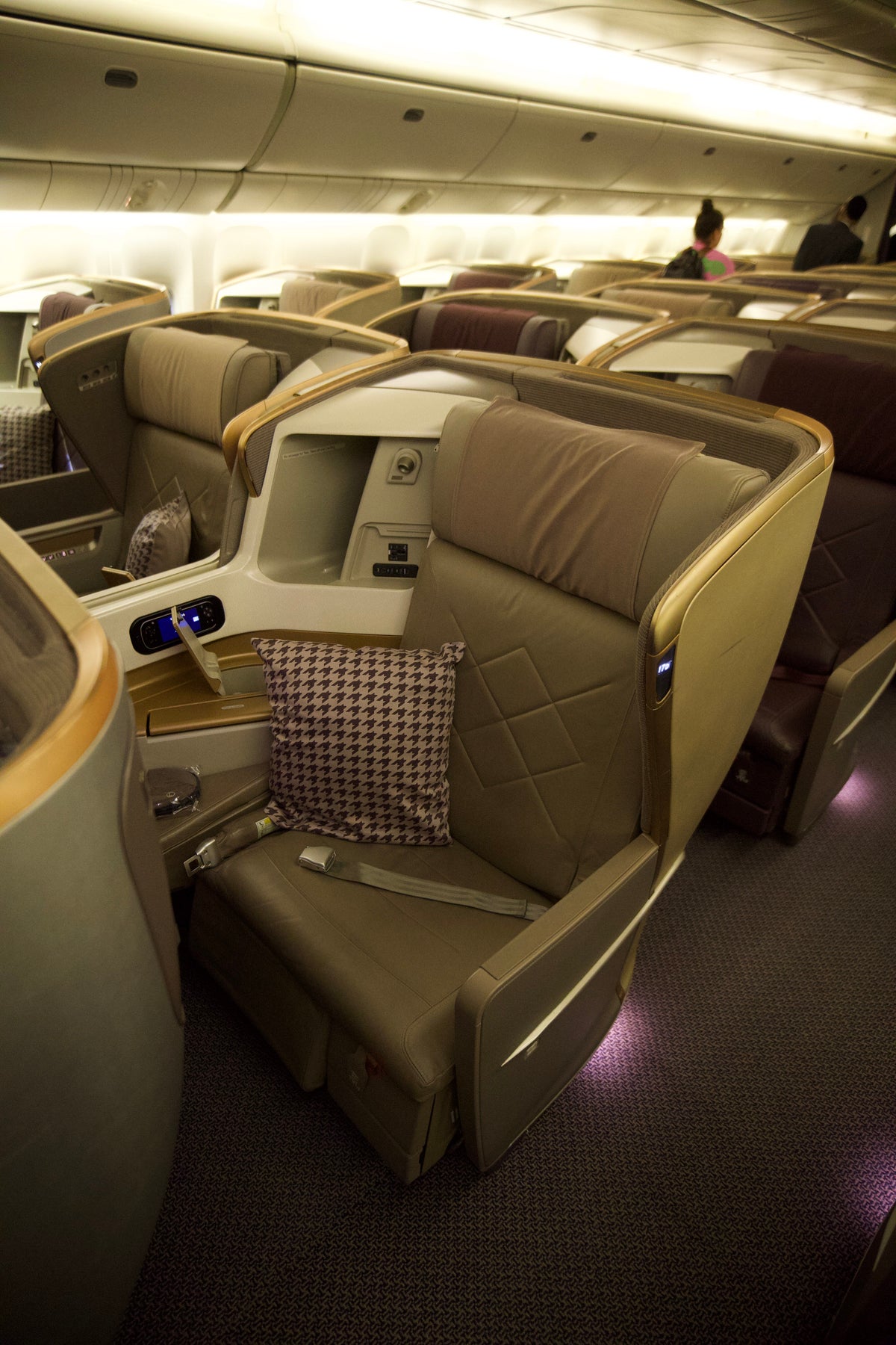Singapore business class 777 seat