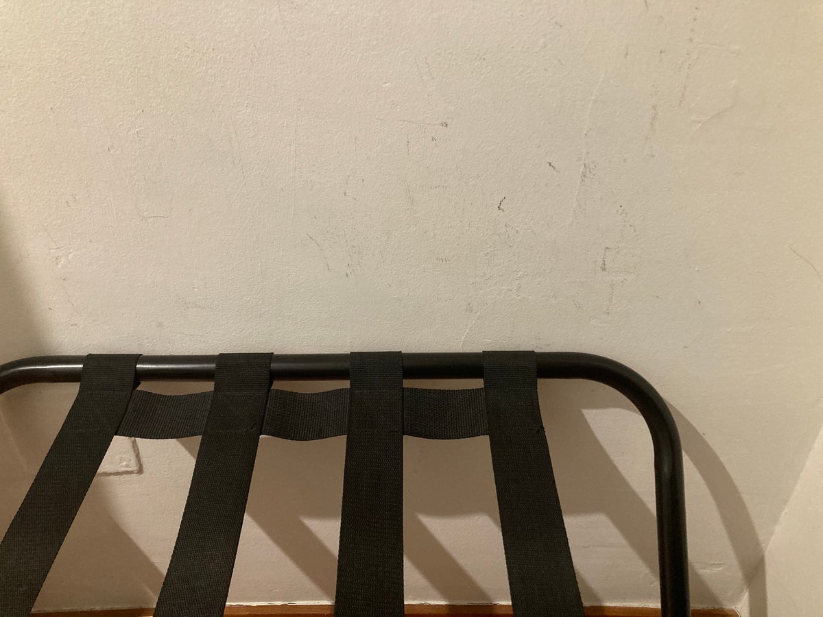 AluaSoul Costa Malaga bedroom scuffs by suitcase rack