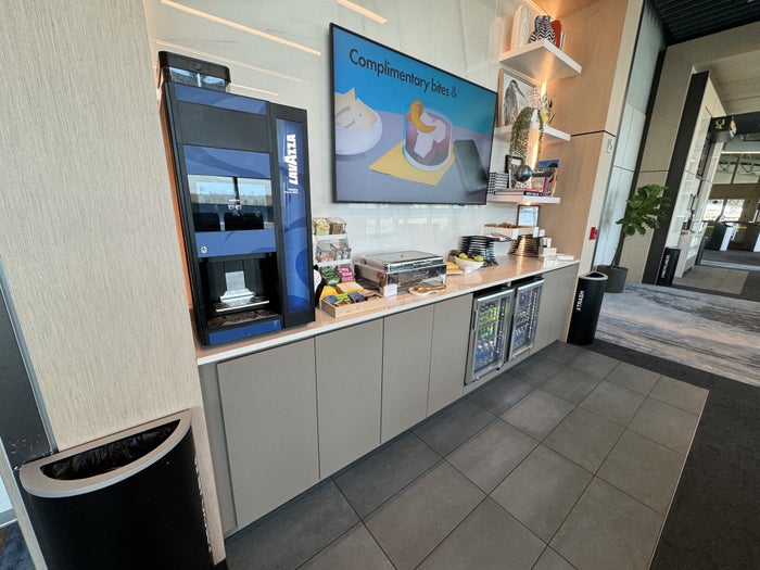 Brightline Bar at MCO