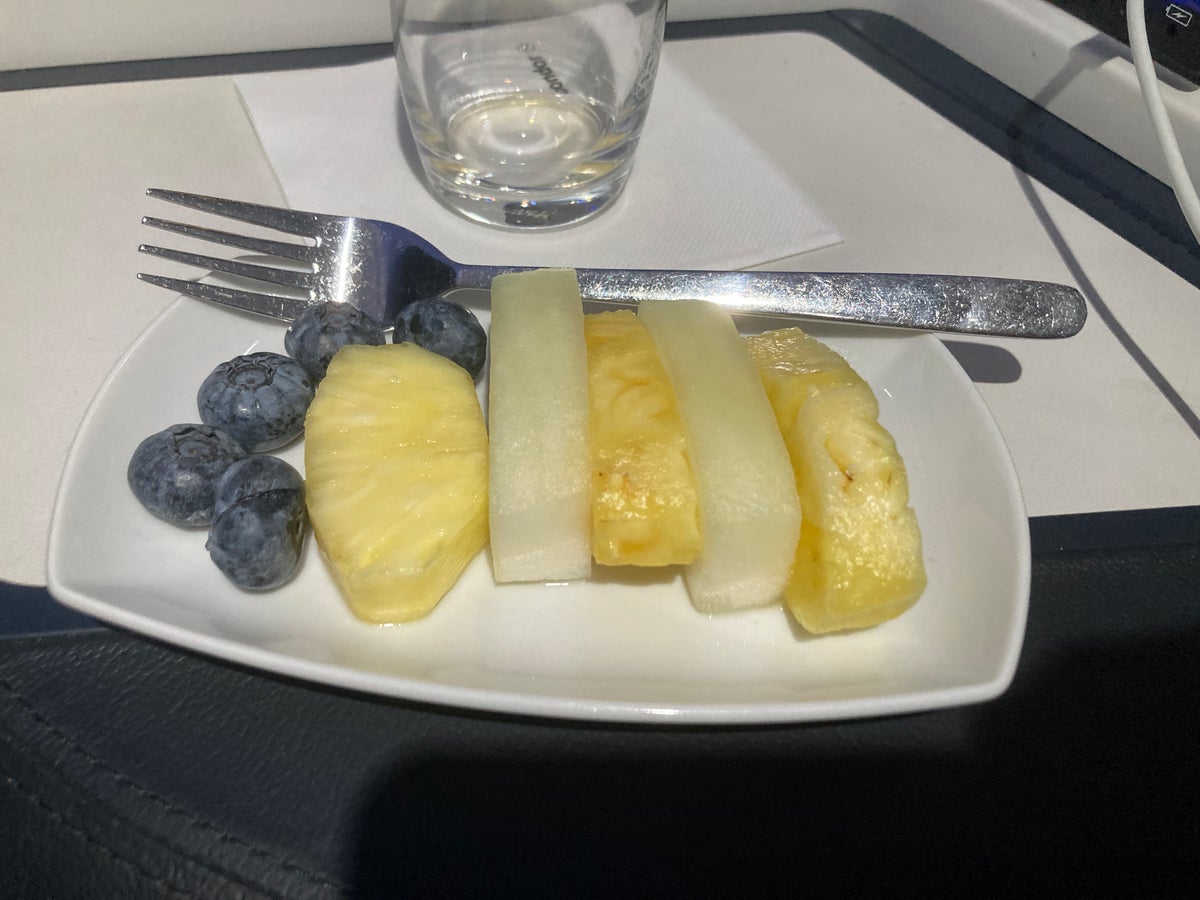 Condor A330 900neo business class fruit plate