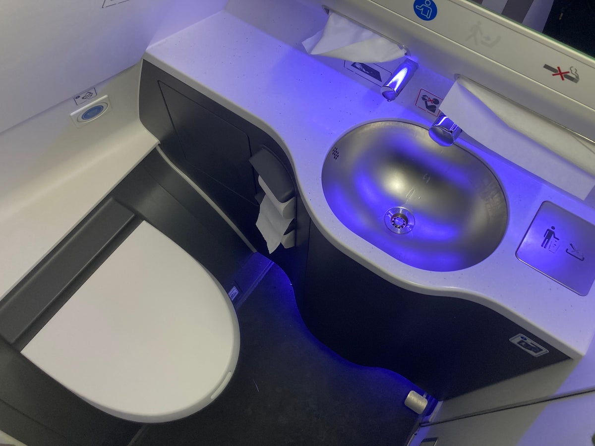 Condor A330 900neo business class lavatory