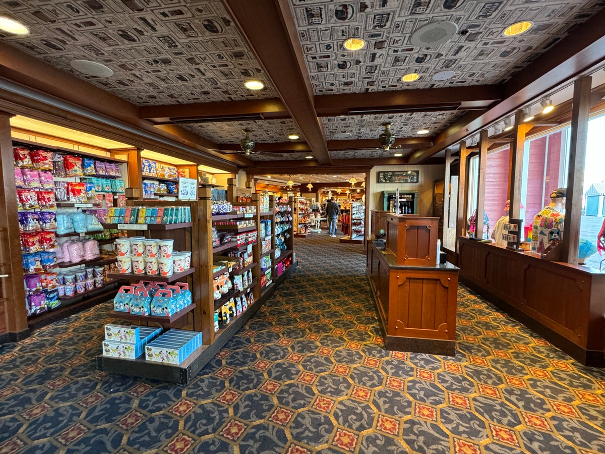 Disneys BoardWalk Inn Gift Shop General Store