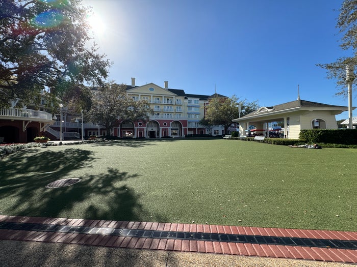 Disneys BoardWalk Inn Lawn Disneys BoardWalk Inn Lawn