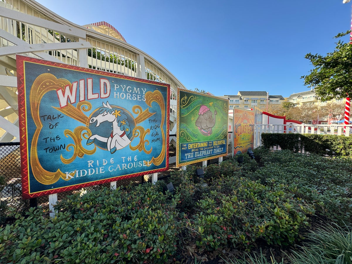 Disneys BoardWalk Inn Luna Park Carnival Decor