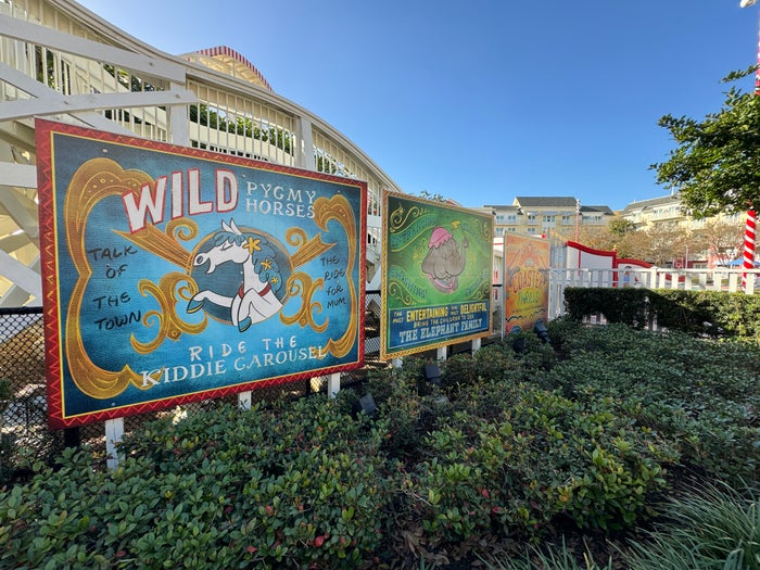 Disneys BoardWalk Inn Luna Park Carnival Decor Disneys BoardWalk Inn Luna Park Carnival Decor
