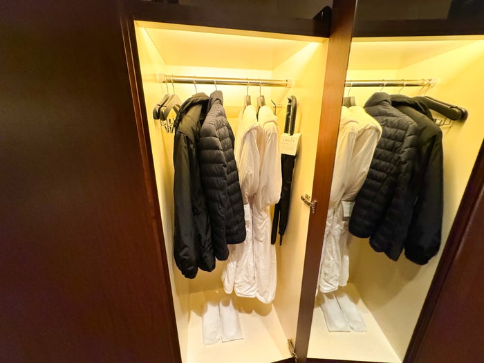 EDITION Tokyo Ginza closet