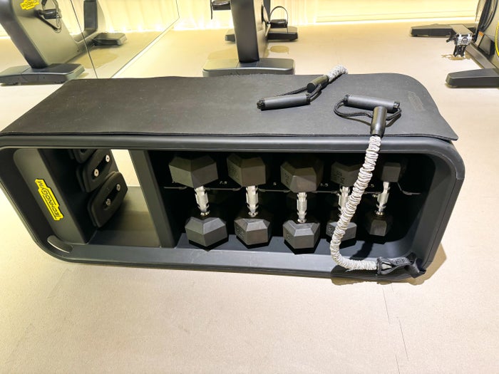EDITION Tokyo Ginza gym weights