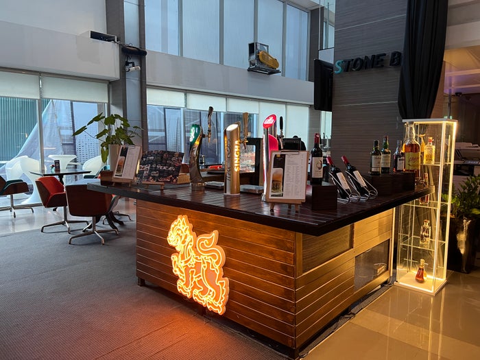 Hilton Garden Inn Bangkok Silom Stone Bar Hilton Garden Inn Bangkok Silom Stone Bar