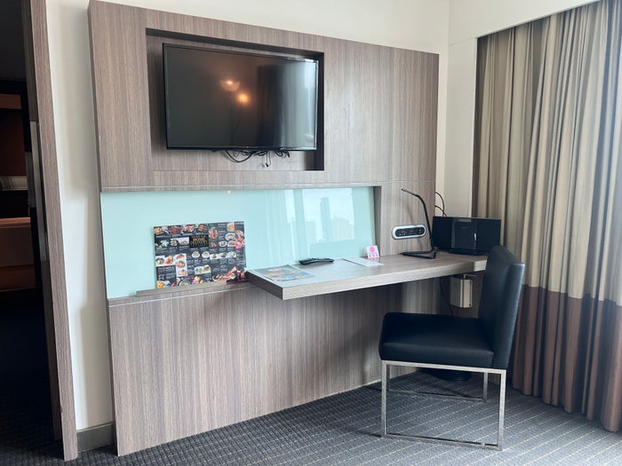 Hilton Garden Inn Bangkok Silom room workstation corner Hilton Garden Inn Bangkok Silom room workstation corner