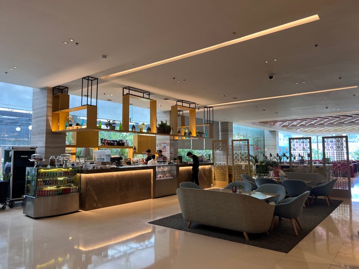 Holiday Inn Express Manila Newport City in the Philippines [In-Depth Review]
