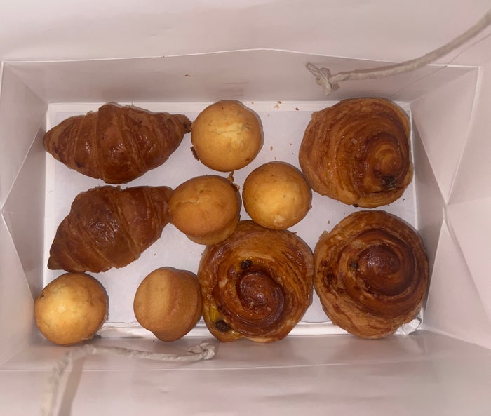 Holiday Inn Express Manila Newport City grab and go breakfast breads Holiday Inn Express Manila Newport City grab and go breakfast breads