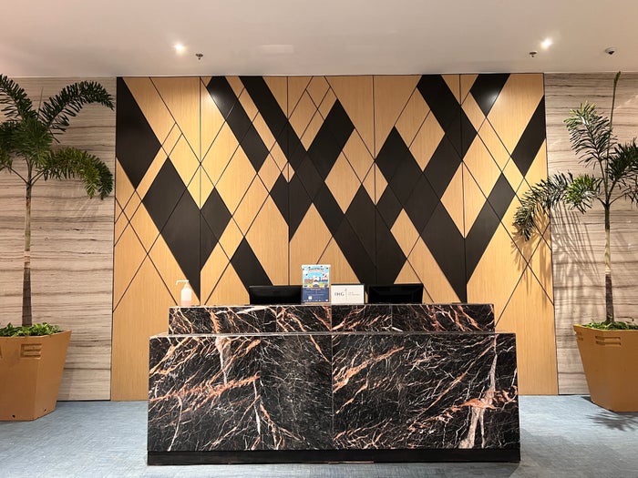 Holiday Inn Express Manila Newport City secondary check in desk Holiday Inn Express Manila Newport City secondary check in desk