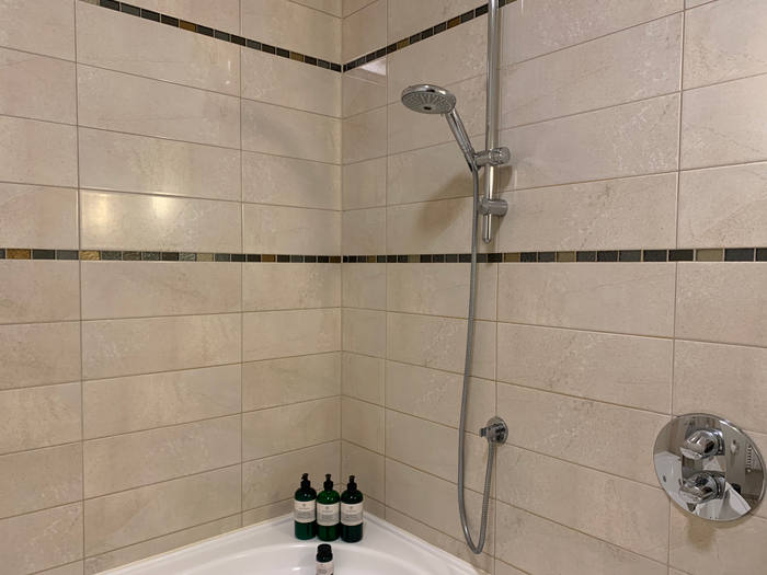 Hotel Ranga bathroom shower Hotel Ranga bathroom shower
