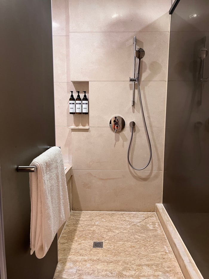 Hyatt Regency Hong Kong Sha Tin walk in shower