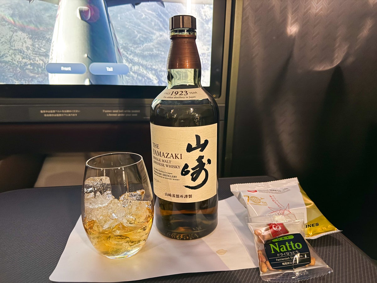 Japan Airlines A350 1000 business Tamazaki whisky