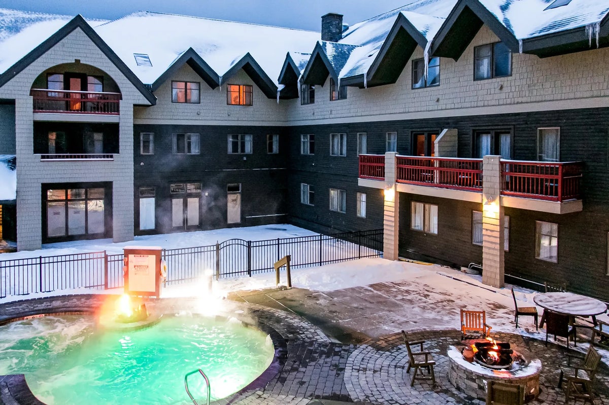 Killington Mountain Lodge Tapestry Collection by Hilton Jacuzzi