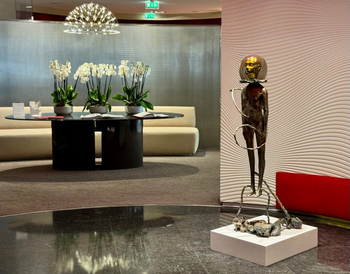 La Premiere Paris CDG lounge entrance