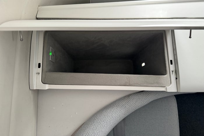 La Premiere seat storage La Premiere seat storage