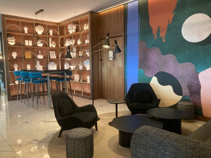 Renaissance Porto Lapa Hotel bar area seating Renaissance Porto Lapa Hotel bar area seating