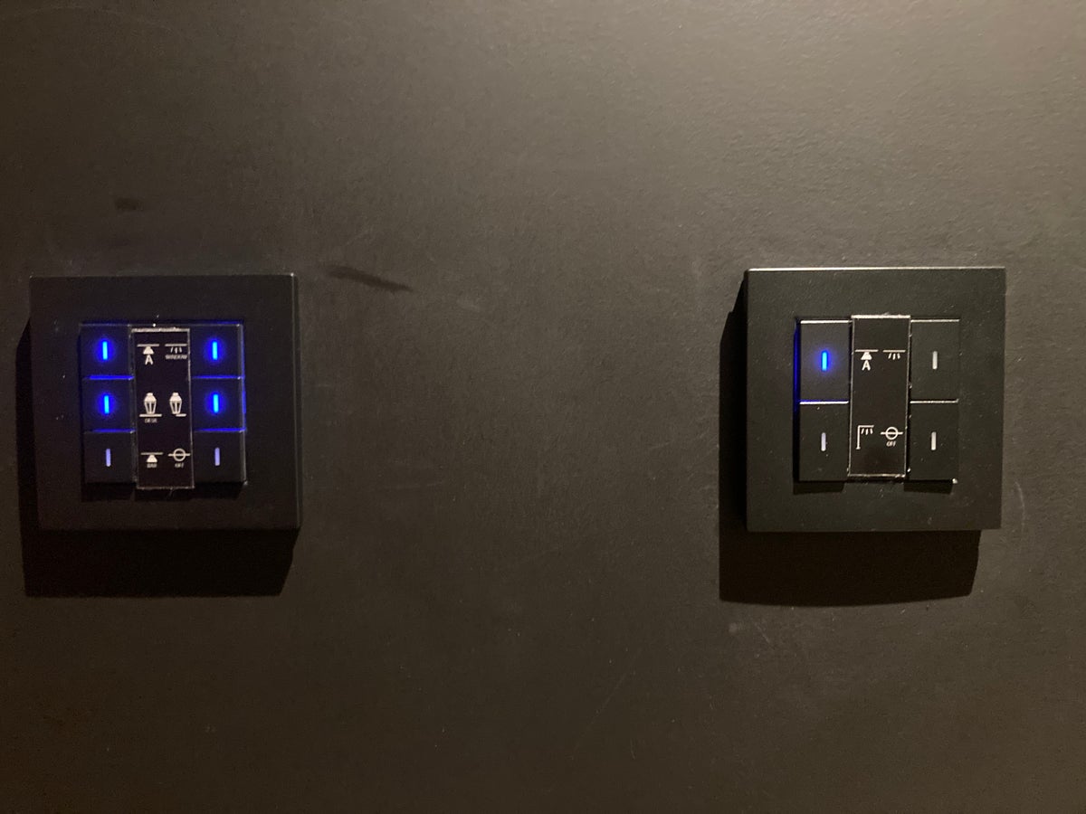 Renaissance Porto Lapa Hotel suite bedroom light switches