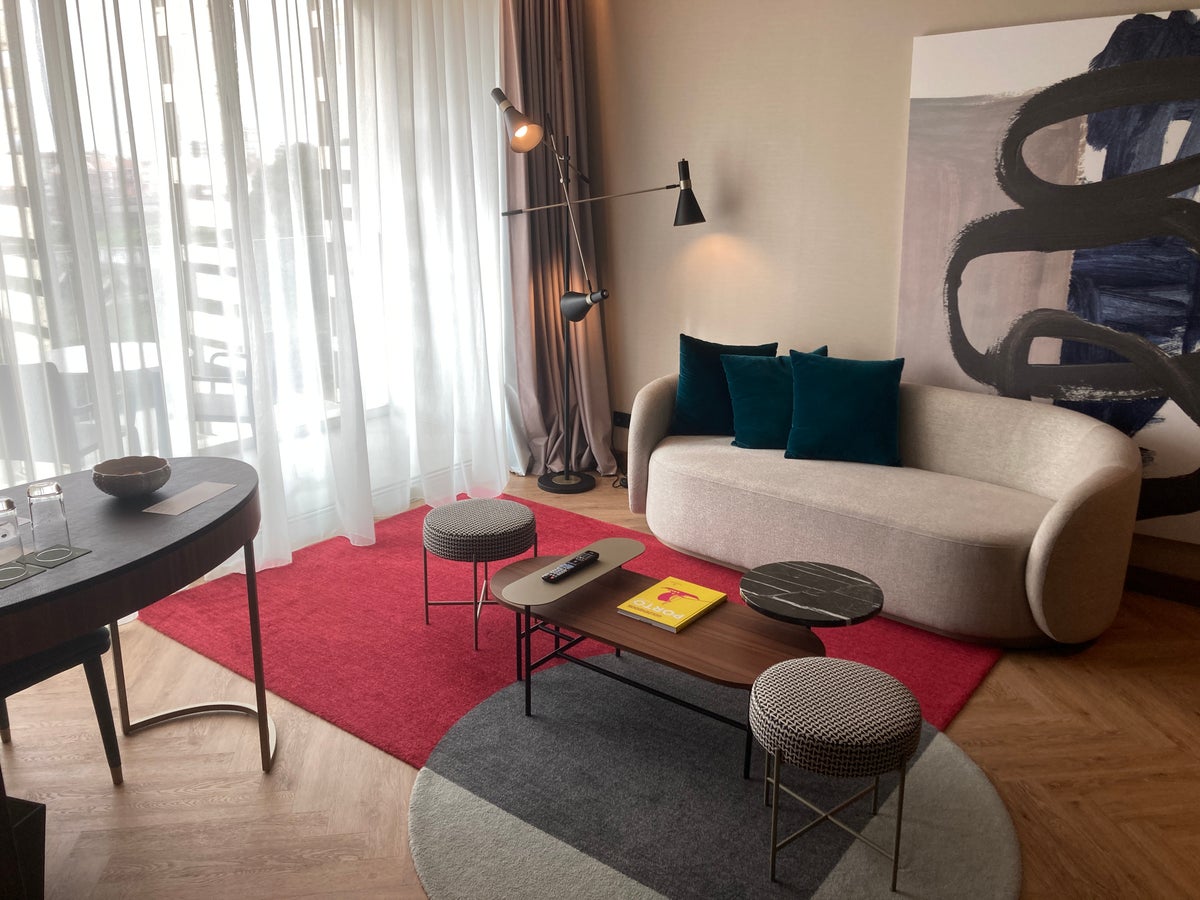 Renaissance Porto Lapa Hotel suite living room