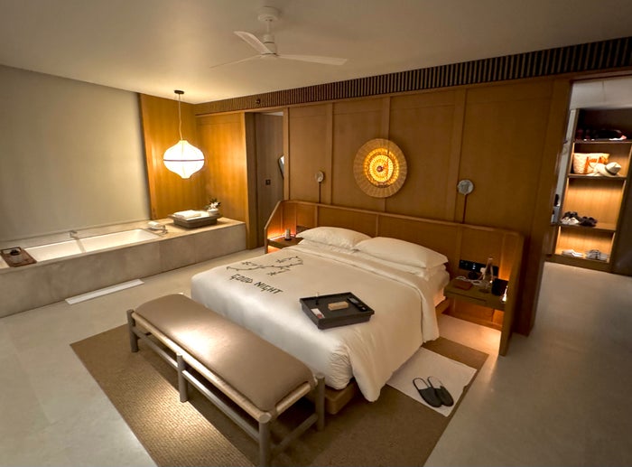 Ritz Carlton Fari Islands 2 bed overwater villa bedroom turndown service Ritz Carlton Fari Islands 2 bed overwater villa bedroom turndown service
