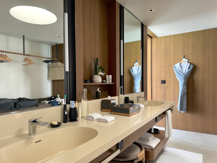 Ritz Carlton Fari Islands 2 bed overwater villa master bathroom vanity Ritz Carlton Fari Islands 2 bed overwater villa master bathroom vanity