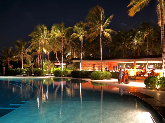 Ritz Carlton Fari Islands FnB Eau Bar DJ Ritz Carlton Fari Islands FnB Eau Bar DJ