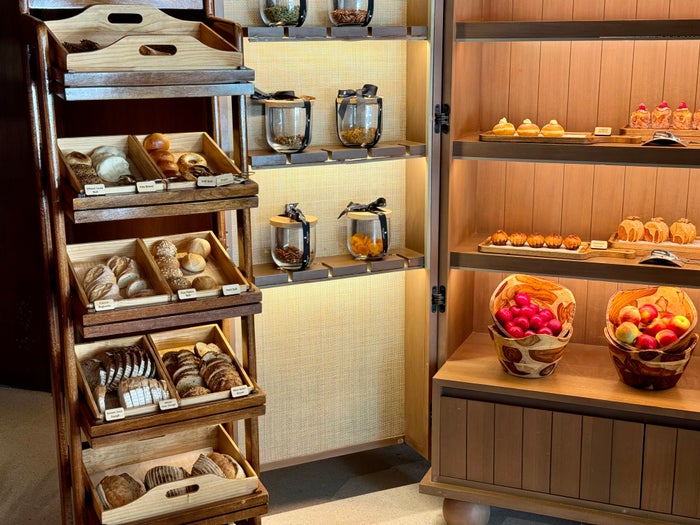 Ritz Carlton Fari Islands FnB La Locanda breakfast bread and sweet Ritz Carlton Fari Islands FnB La Locanda breakfast bread and sweet