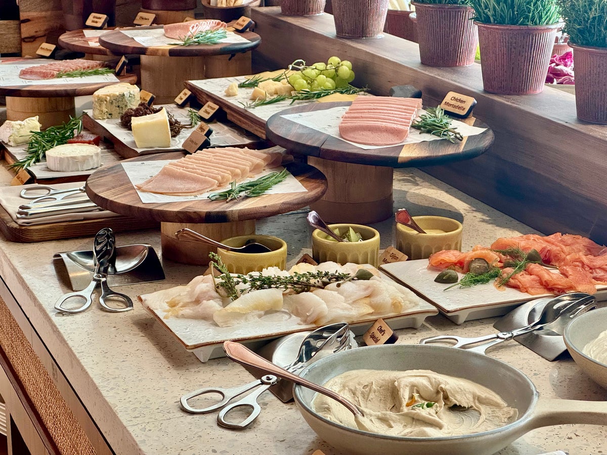 Ritz Carlton Fari Islands FnB La Locanda breakfast cold cuts