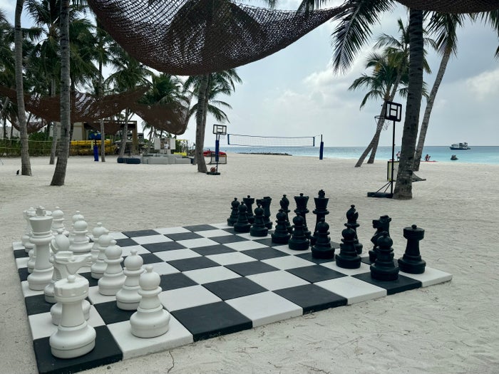Ritz Carlton Fari Islands beach entertainment Ritz Carlton Fari Islands beach entertainment