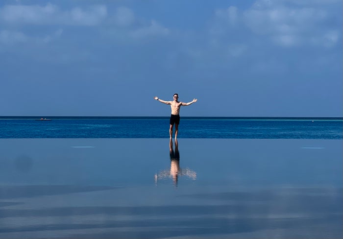 Ritz Carlton Fari Islands pool at Eau Bar Ritz Carlton Fari Islands pool at Eau Bar
