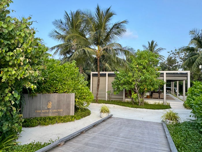 Ritz Carlton Fari Islands welcome Ritz Carlton Fari Islands welcome