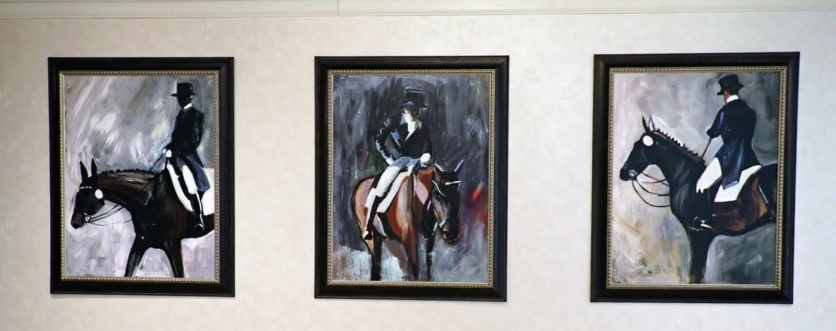 Saratoga Casino horse paintings