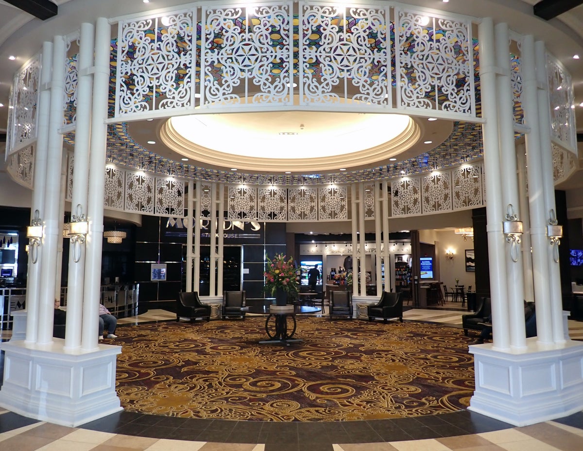 Saratoga Casino lobby