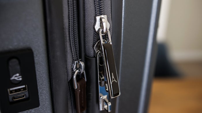 Travelpro Platinum Elite Hardside Zips