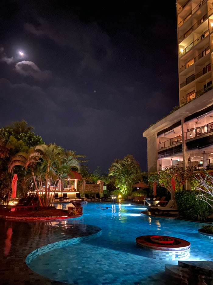 Weligama Bay Marriott moon by pool