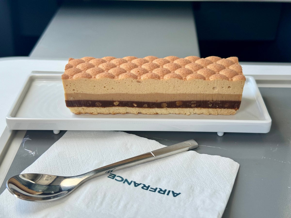 Air France Business Class Airbus A350 FnB chocolate dessert